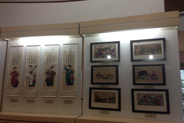 Twelve typical Vietnamese folk paintings exhibit in Ha noi - ảnh 2